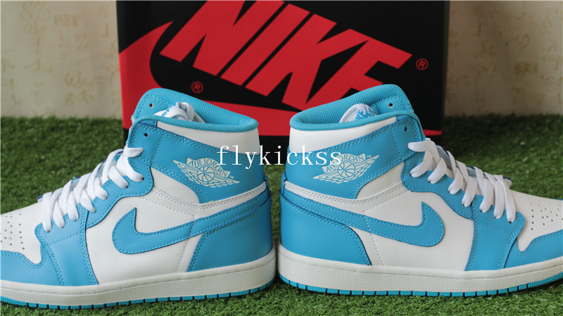 Authentic Air Jordan 1 Retro UNC